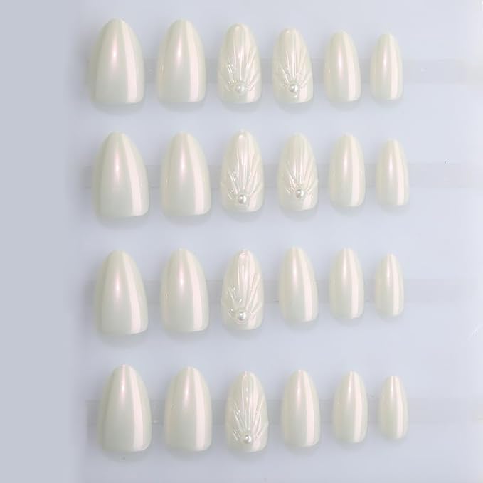 3D White Aurora Shell Press On Nails Almond Short, 3D Pattern Designer Reusable Acrylic Nails Press Ons, Fake Nails With Glue On, Daily Wear Floral False Nails For Women