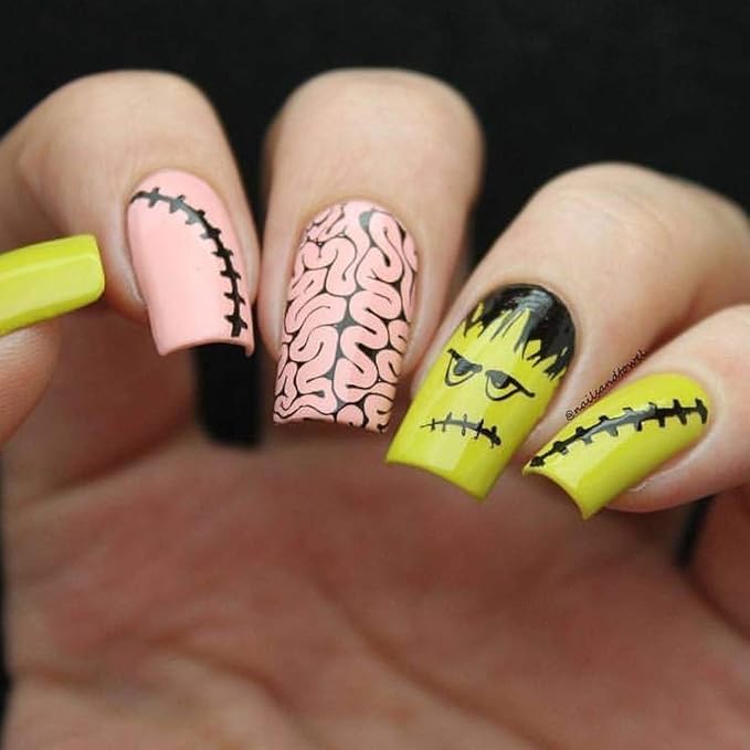 Whats Up Nails - B036 Eeks and Screams Stamping Plate for Halloween Nail Art Design