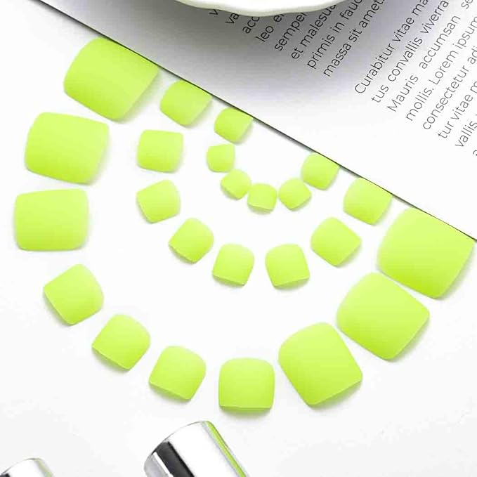 Solid Square Fake Toenails matte Press on Toe Nails Short Acrylic False Toes Nails Artificial Beach Full Cover Toenail for Women and Girls 24Pcs (Yellow)