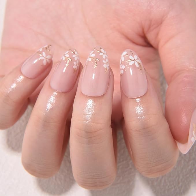evpct 3D Nude Pink Press on Nails Short Almond with Gold White Flower Design, Short Almond Stick on Nails for Women Gift with Kit, Reusable Soft Gel Acrylic Press on Fake Nail with Floral Design