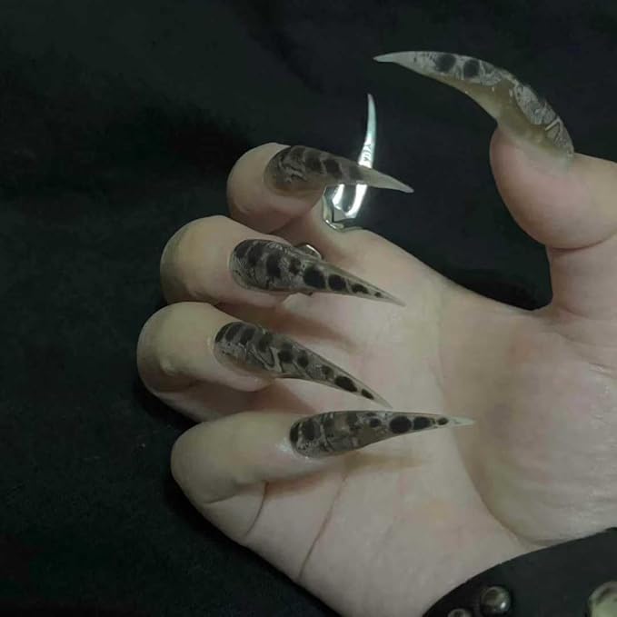 Premium Fake Nails with Gothic Court Theme Blood Drip Art Easy to Apply for Women Size M