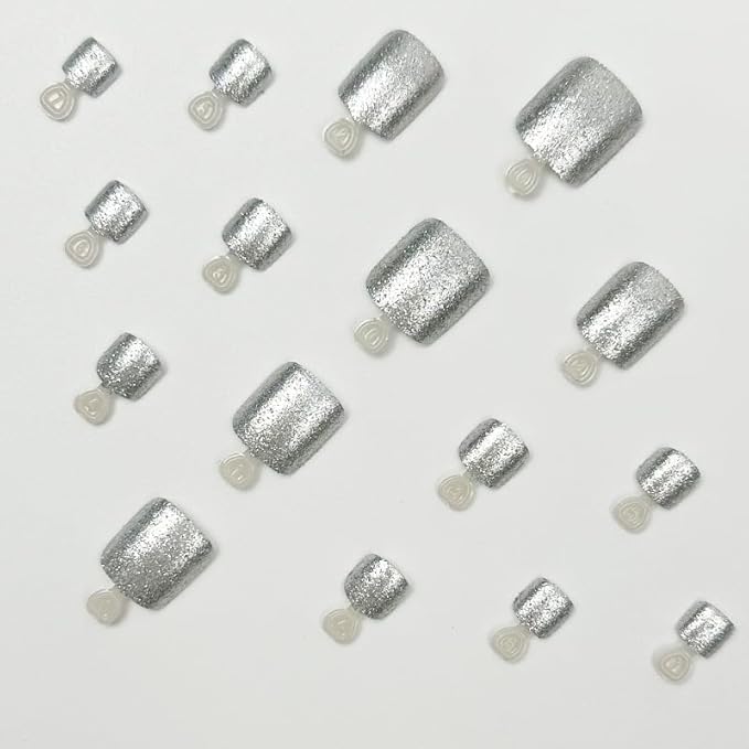 Silver Glitter Press on Toe nails Short Square Fake Toe Nails Solid Color Toe Nail Tips Sparkling Silver False Toenails Glossy Summer Acrylic Toe Nails Decorations for Women Girls 24Pcs
