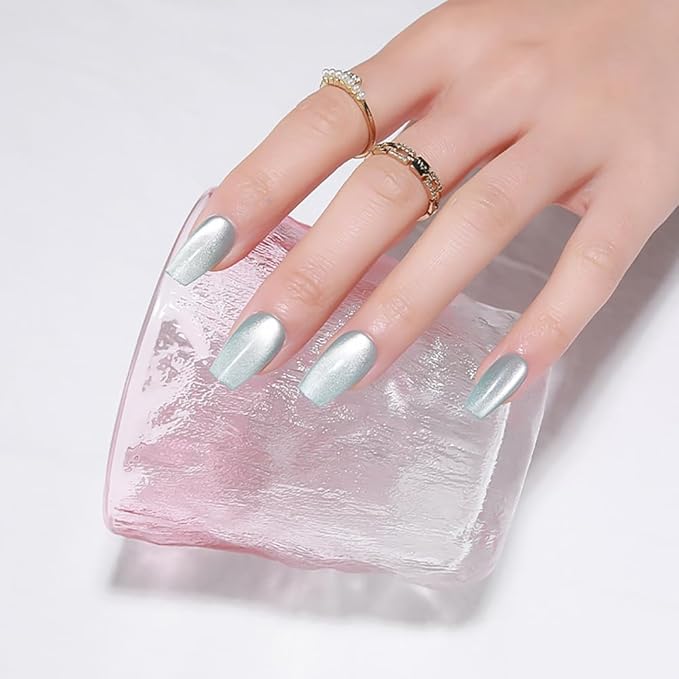 Light Blue Press On Nails Medium, Cat Eye Coffin Press On Nails with Crystal Glow Design, Fashion Gel Fake Nails, Reusable Coffin Fake Nails, Stick On Nails for Women, Crystal Frost