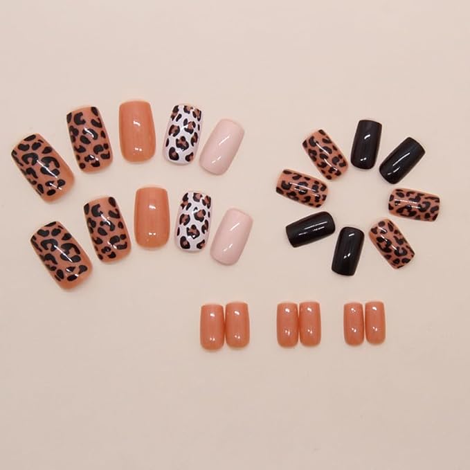 24Pcs Leopard Print Press On Nails Short Square False Nails with Brown Nude Design Cheetah Print Fake Nails Brown Glossy Reusable Stick on Nails Autumn Glue on Nail for Coquette Women Fall Nail Art