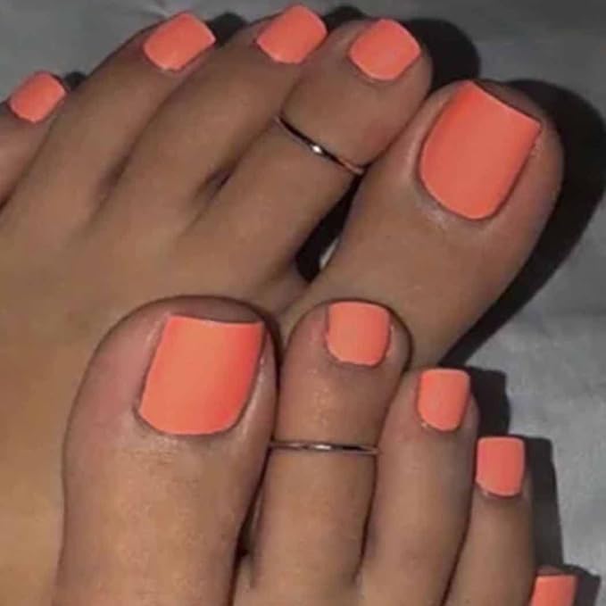 Orange Square Fake Toenails Solid Matte Press on Toe Nails Short Acrylic False Toes Nails Artificial Beach Full Cover Toenail for Women 24 Pcs (Orange)