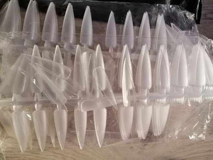 240Pcs/Set False Fake Nails Tips Manicure Sharp End False Nails Long Cuspidal Stiletto Nail Tip Clear Black French Salon Acrylic Artificial Fake Nail Display Practice Tools (Clear)