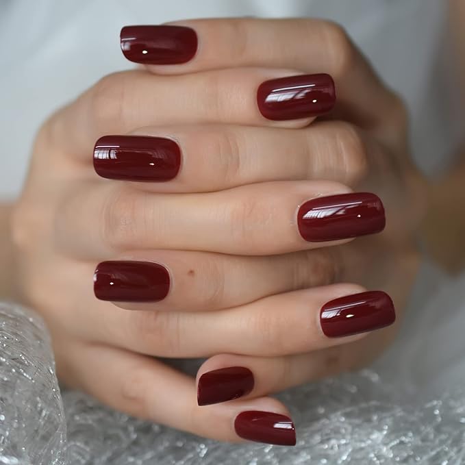 Cherries Fake Nails Pure Color Full Cover Medium Length False Nails Press On Tips Arc Head Artificial Nail Kit Manicure DIY Home