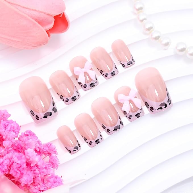 Leopard French Tip Press on Nails Short Square Fake Nails with Pink Bow Gems Design Cute False Nails Full Cover Nude Pink Glue on Nails Reusable Acrylic Stick on Nails for Women Manicure Decor 24Pcs