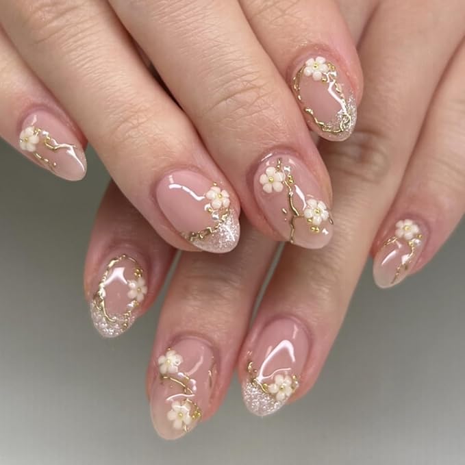 French Gold Pearl White Flower Press on Nails, Short Round Acrylic Fake Nails Design, Natural Reusable Nails Kit for Women DIY False Nail Art Decoration Gift, Salon Quality Reusable 24 Pcs