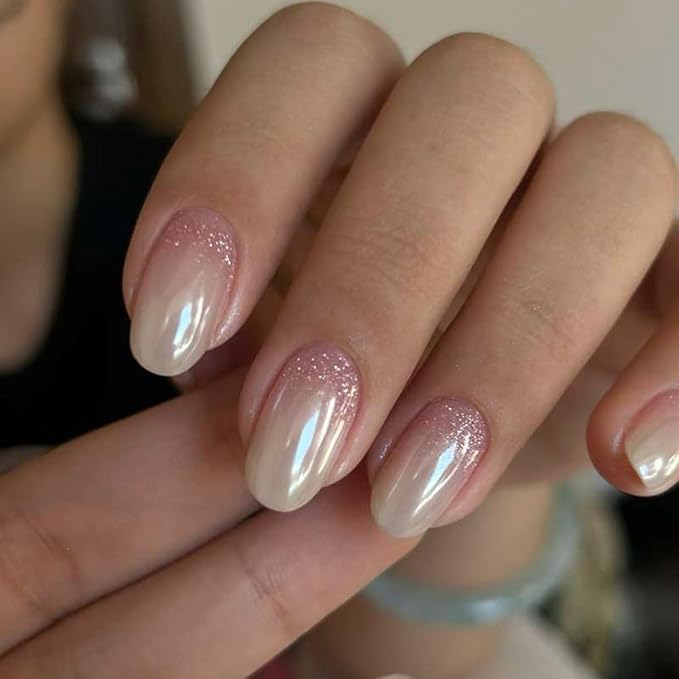 Short Press on Nails - Oval Fake Nails Ligth Pink Ombre Nails Press ons with Ombre Chrome Design, Glossy Acrylic Nails Full Cover Artificial Glue on Nails for Women Manicure 24Pcs