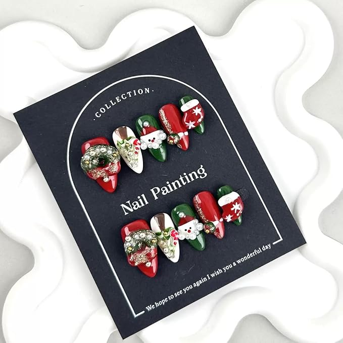Christmas Press on Nails Handmade Medium Almond Fake Nails with Green Red Wrearh Design Santa Claus Hat Canes Glue on Nails Reusable Winter Handmade Nails for Women Girls Manicure Size M