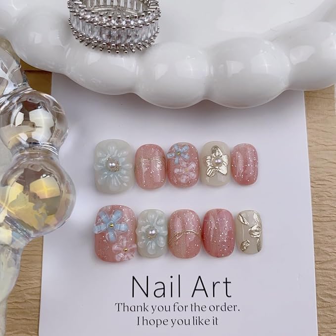 Handmade Press on Nails Flower Press on Nails Silver Sequin Pearl Designs Short Square Shaped Fake Nails Full Cover Artificial Acrylic Nails Sparkly False Nails Women Manicure Kit (Size S)