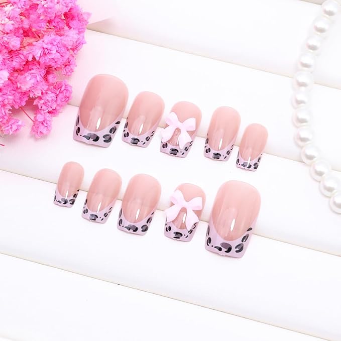 Leopard French Tip Press on Nails Short Square Fake Nails with Pink Bow Gems Design Cute False Nails Full Cover Nude Pink Glue on Nails Reusable Acrylic Stick on Nails for Women Manicure Decor 24Pcs