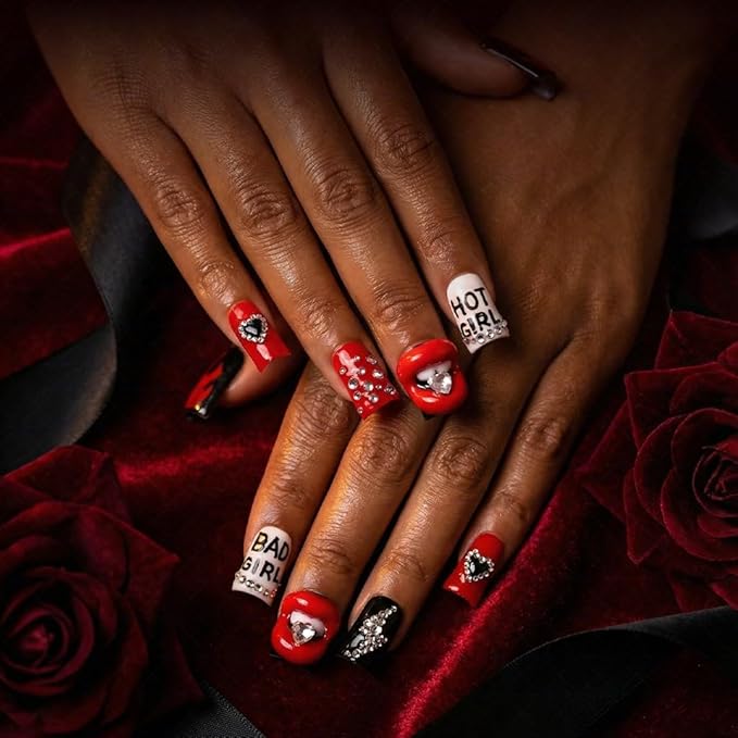 10 Pieces Luxury Acrylic Press On Nails Short Handmade Duck Nails, Thickened False Nails, Red And Black Flames And Glittering Red Lips, Reusable Fake Nails, Acrylic Nails (L)