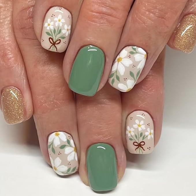 Short Press on Nails Square - Green Fake Nails with Flower Design - Spring, Glitter Full Cover Stick on False Nails for Women - 24 Pcs