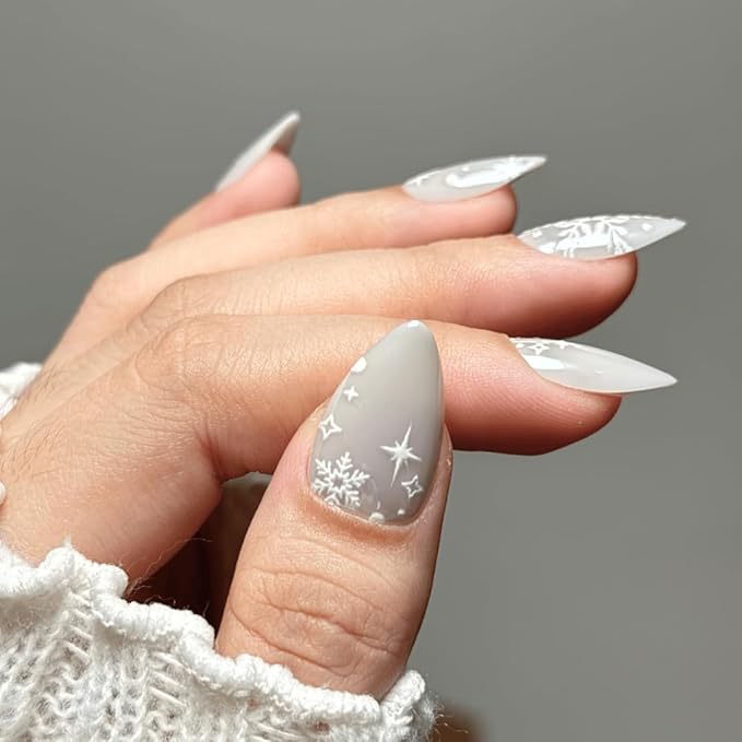 Maniology Press-On Nails Snow Bunny | Short Almond Shape Nail Tips – Snowflakes, Winter-Themed Manicure Designs, Reusable, Durable & Easy Application, 30-Piece 15 Sizes False Nails Kit