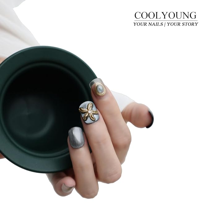 Handmade Press On Nails 3D Floral Press On Nails Short Fake Acrylic Nails Cute Fake Nails Women Gifts COOLYOUNG15 PCS, Size S