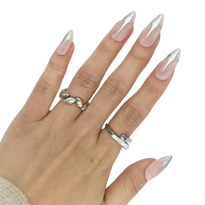 Press On Nails - Doji Star Nude Nails, 24 Pcs Reusable Silve Nude Fake Nails with Medium Almond Shape, Design for Women and Girls