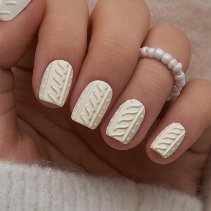 Curvlife Press On Nails Short Square White - 3D Sweater Press on Nails with Glue, Cream White Knit Texture Matte Glossy Cute Fake Nails Long Lasting False Nail Tips for Women Winter