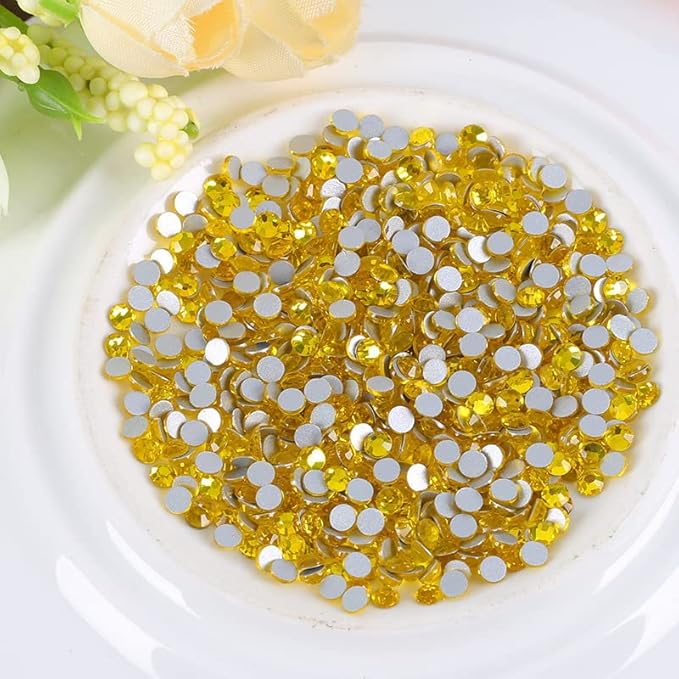 Onwon 1440 Pcs Crystal Flat Back Brilliant Round Rhinestones Glass Stones Glitter Gems Faux Diamond for Craft,Nail Art,Shoes,DIY Decorations (SS10 / 2.8mm, Citrine)