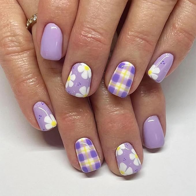Purple Press on Nails Spring Flower Fake Nails Cute Short Square Nails Press ons with Floral Daisy Plaid Designs Reusable Artificial Nail Full Cover Stick on Nails for Women Manicure 24Pcs