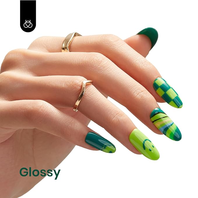 Beetles Green Gel Nail Polish 1 Pcs 15ml Emerald Green Gel Polish Soak Off Uv LED Spring Nails Lamp Needed St Patricks Day Nails Art Manicure Salon DIY Home 0.51Oz Gift for Women