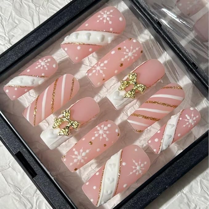 Christmas Press On Nails MAGLFELL Handmade Square Fake Nails, Painting Snowflakes and Gold Plated Bow Design,10 Pcs Reusable ABS Material Acrylic Fingernail Tip Salon Artificial Nails Kit (Size L)