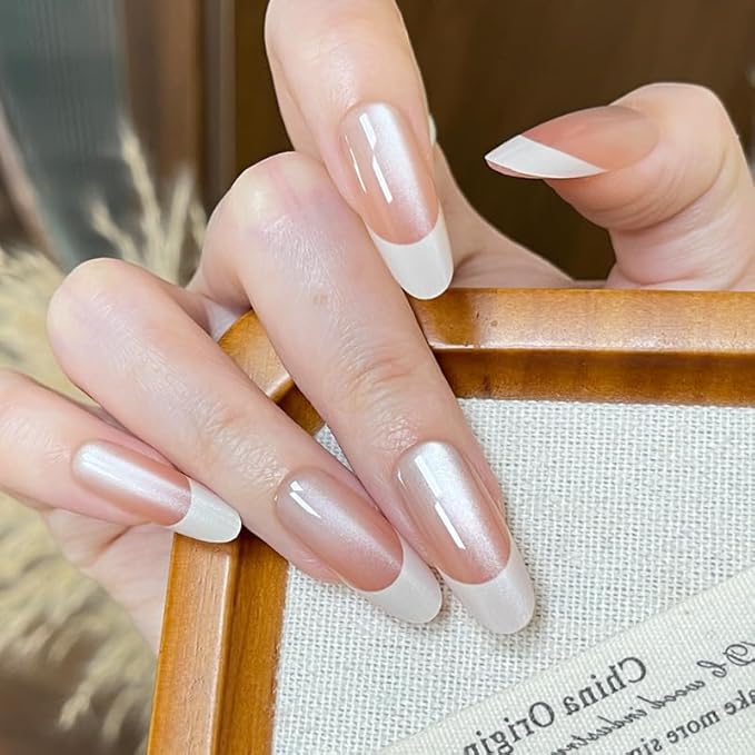 White French Tip Press on Nails Almond Medium Fake Nails Cat Eye False Nails Nude Ombre Acrylic Nails Glossy Shiny Gradient Glue on Nail for Women Manicure Decoration 30Pcs