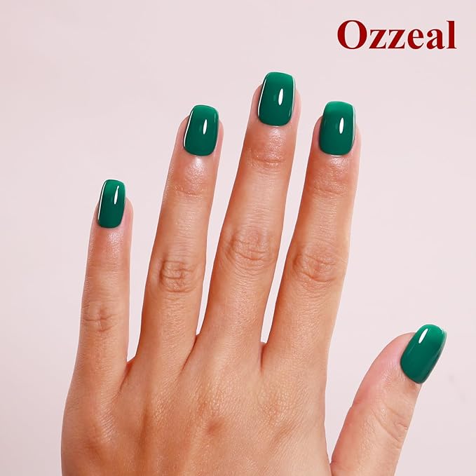 Gel Polish, 0.5 Fl Oz Christmas Green Gel Nail Polish Autumn Winter Soak Off LED UV Gel Nail Polish Art Starter Manicure Salon DIY Nail Gel Polish