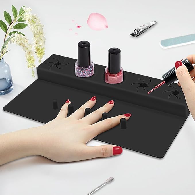 Nail Polish Holder,Silicone Hand Rest Mat Fingernail Painting Tools 2 in 1 Art Accessories Organizer Case Set with Anti-Spill Bottle Stand and Finger Separators for Pedicure Manicure(Black)