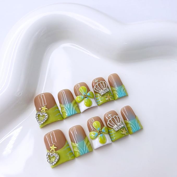 10 Pcs Handmade Press on Nails Short Duck Design False Nails 3D Flower Thick Fake Nails with Heart Shape Rhinestone French Tip Reusable Glue on Nails for Women DIY Decoration（Size M）