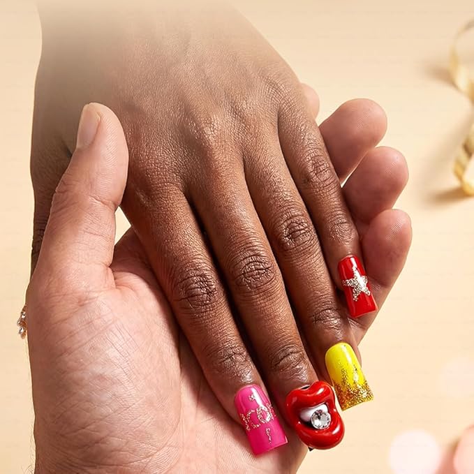 10 Pieces Luxury Acrylic Press On Nails Short Handmade Duck Nails, Pink Thickened False Nails, Rhinestone And 3D Red Lips, Reusable Fake Nails, Acrylic Nails (M)