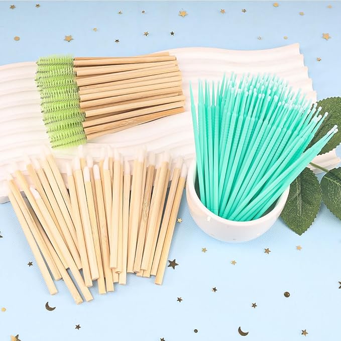 300 Pack Disposable Spoolies Brushes Sets Mascara Wand Lip Brushes Cotton Swab for Eyebrow Eyelash Extension Tattoo Lipstick Applicator