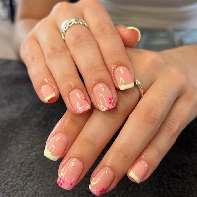 Press on Nails Square Short Fake Nails Press ons Yellow French Nail Tips Artificial Acrylic Kit Full Cover False Nails with Flowers Glossy Design Stick on Nails for Women 24Pcs