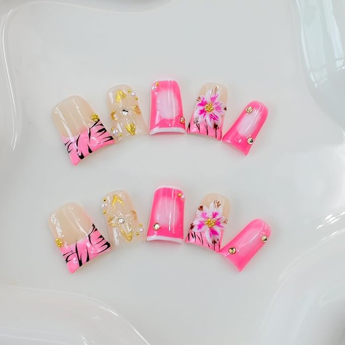 10Pcs Pink French Tip Press on Nails Handmade Short Fake Nails Duck False Nails with 3D Flower Rhinestone Design Full Cover Acrylic Nails Press ons Handmade Flower Glue on Nail for Women (M)
