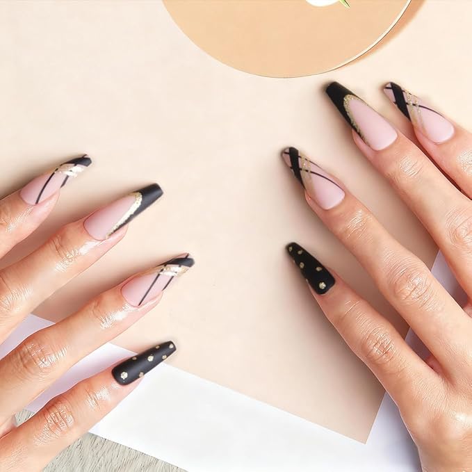 24pcs Black and Gold Snow Long Square Press On Nails, Reusable Nail Kit with Adhesive Tabs, 12 Sizes (Black and Gold)