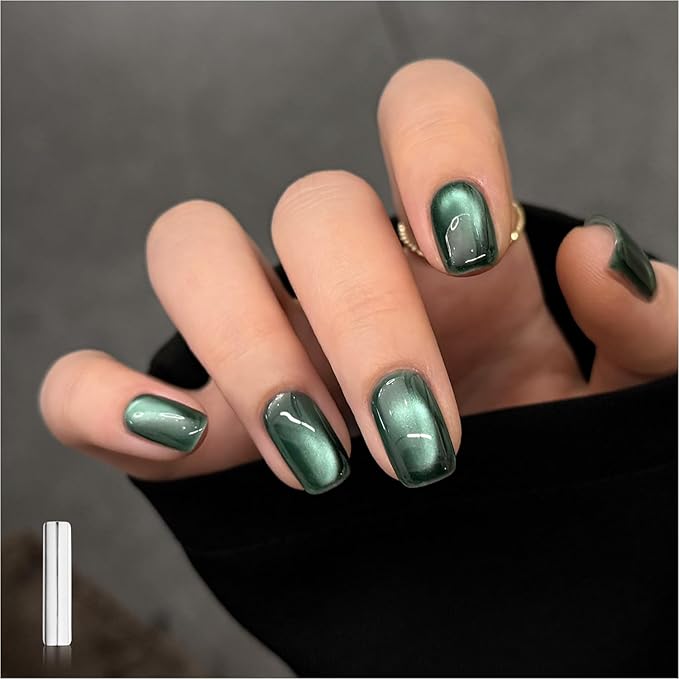 GAOY Jelly Green Cat Eye Gel Nail Polish, 16ml Glitter Holographic Nail Polish with Magnet, Reflective Translucent UV Gel, 3152 Deep Emerald