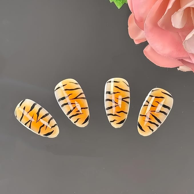 Press on Nails Medium Almond Fake Nails with Tiger Stripe Designs Gradient False Nails Glossy Animal Print False Nails Brown Orange Acrylic Nail Fall Stick on Nails Artificial Nail for Women 24Pcs