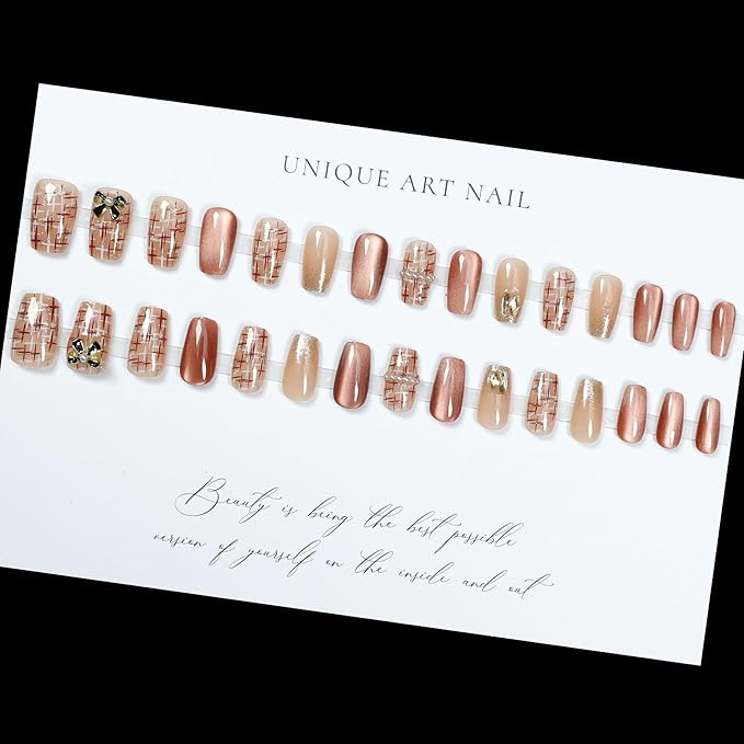Press-On Nails 30pcs French Pearl Rhinestone Cat Eye Short Press-On Nails with Inspired Lines False Nail for Women and Girls, 30Pcs with Glue & Tool Kit