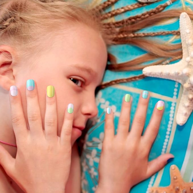 120 Pieces Kids Press on Nails Children Fake Artificial Nails Girls Full Cover Short False Christmas Fingernails for Girls Kids Design Decoration(Bright Summer)