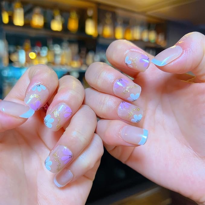 24 Pcs Press on Nails White French Fake Nails Short Square False Nails with Flowers Designs Press Ons Glue on Nails Nude with Gold Glitter Glossy Nail Tips Full Cover Acrylic Stick on Nail for Women
