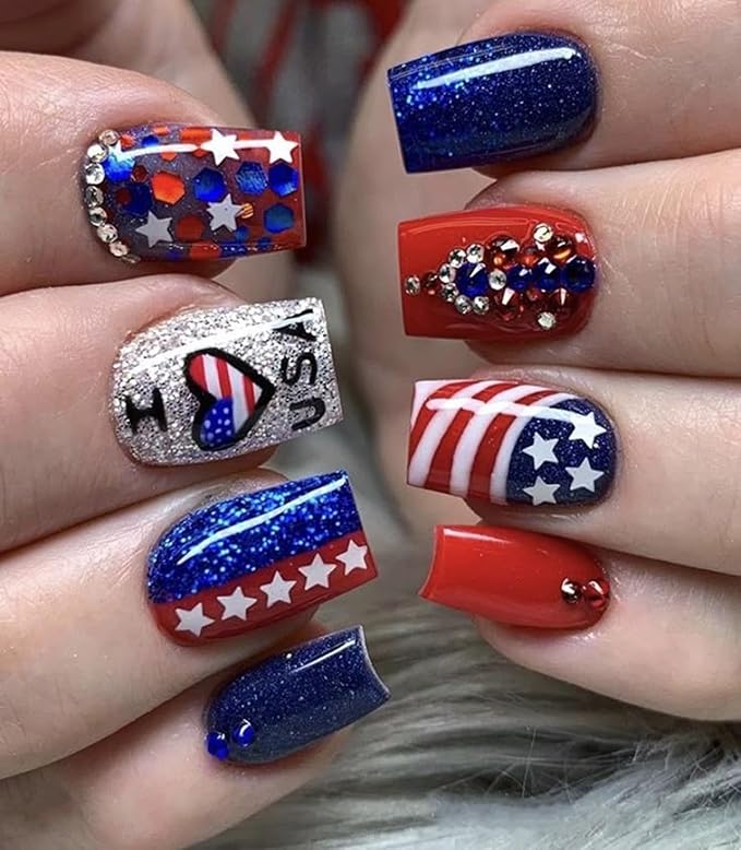 4th of July Press on Nails Short Square Fake Nails Rhinestone Glitter Patriotic False Nail with Star & Heart Designs Full Cover Reusable Stick on Nail Independence Day Glue on Nails for Women