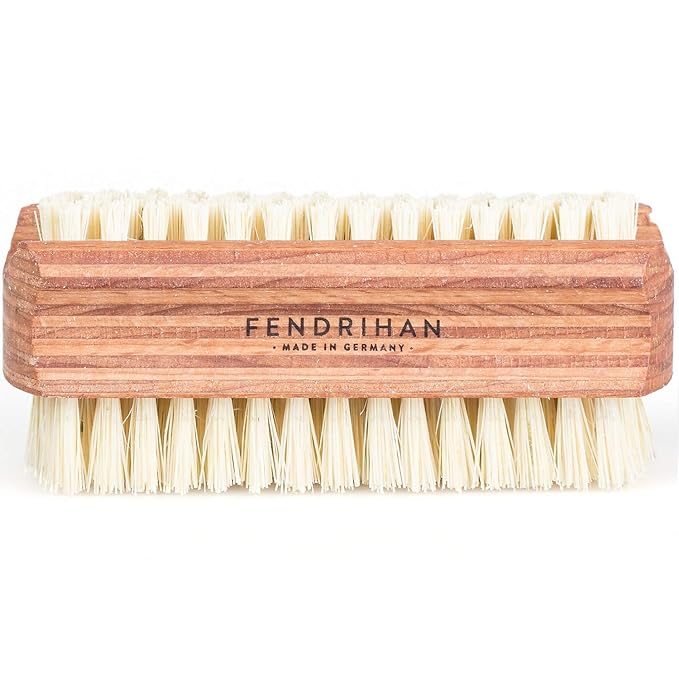 Fendrihan Dual Sided Wood Nail Brush with Sisal Bristles 3.7" (Made in Germany)