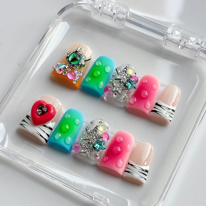Luxury Press on Nails Short Duck Handmade 3D Unique Reusable ABS Material Fake Nails French Tip Y2k False Nails with Designs Stars Heart Rhinestones Gradient Glossy Glue on Nail Thick Acrylic Nail(S)