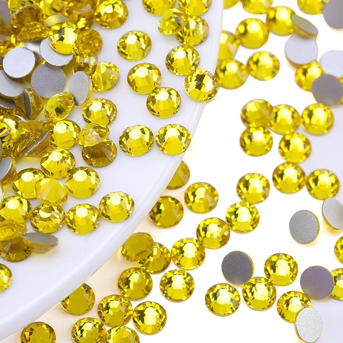 Novani Rhinestones 3000Pcs Flatback Crystal Round Loose Gemstones Glass Rhinestones for Crafts Makeup Nail Art Clothes Shoes DIY Decorations(SS8, 2.3-2.5mm,Citrine)