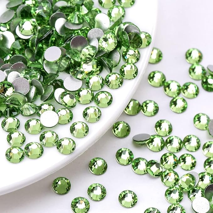 Novani Rhinestones 3000Pcs Flatback Crystal Round Loose Gemstones Glass Rhinestones for Crafts Makeup Nail Art Clothes Shoes DIY Decorations(SS6, 1.9-2.0mm,Green)