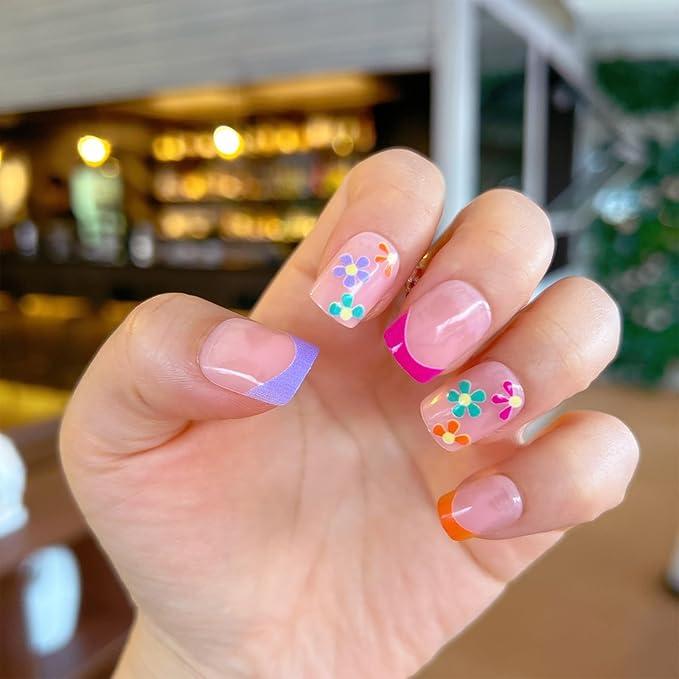 French Press on Nails Short Square Nude Glossy False Nails with Designs Flower Full Cover Acrylic Glue on Nails Reusable Artificial Nail Art Tip for Women Gel Stick on Nails Art 24 PCS