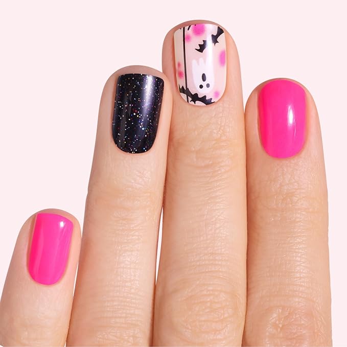 Dashing Diva Gloss Nail Strips - The Friendly Ghost - UV Free, Chip Resistant, Long Lasting Gel Nail Stickers - 3-Piece Glow-In-The-Dark Manicure Set - Contains 32 Wraps, 1 Prep Pad, 1 File