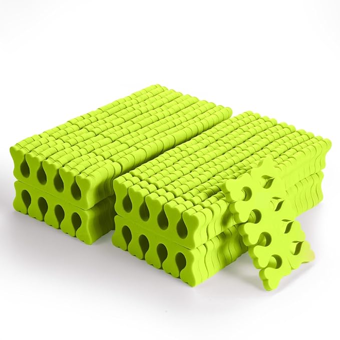 100 Pcs Sponge Toe Separators Soft Finger Separators Premium Pedicure Tool Kit Flexible Toe Divider Spacer for Polishing Pedicure Manicure Coating Nail Art Beauty Accessories (green)
