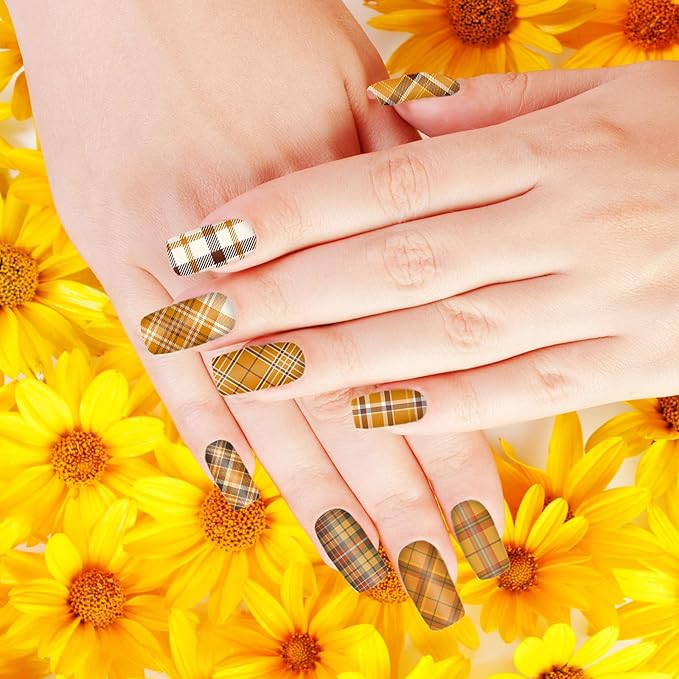 Whaline 6Pcs Plaid Nail Art Stamping Plate Kit Various Plaid Argyle Pattern Autumn Nail Art Plate for Fall Thanksgiving Holiday DIY Print Manicure Salon Design, 4.7 x 2.3 Inch